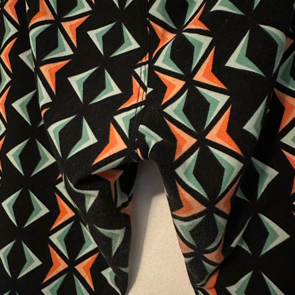 Leggings-Tall and Curvy - Picture 5 of 7